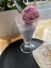 Bubblegum Ice-Cream (2 scoops)